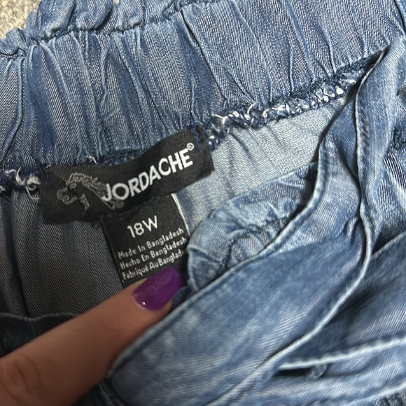 Flowy Shorts - Picture 5 of 5